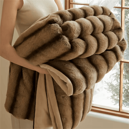Ines | Luxe Faux Fur Home Blanket