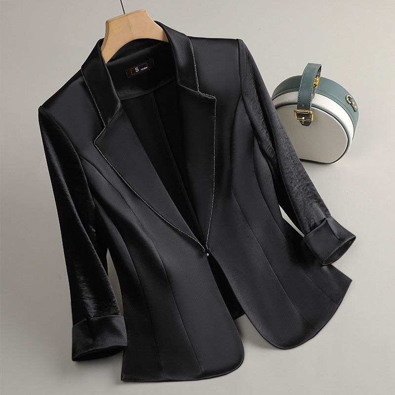Vivienne | Chic Satin Blazer