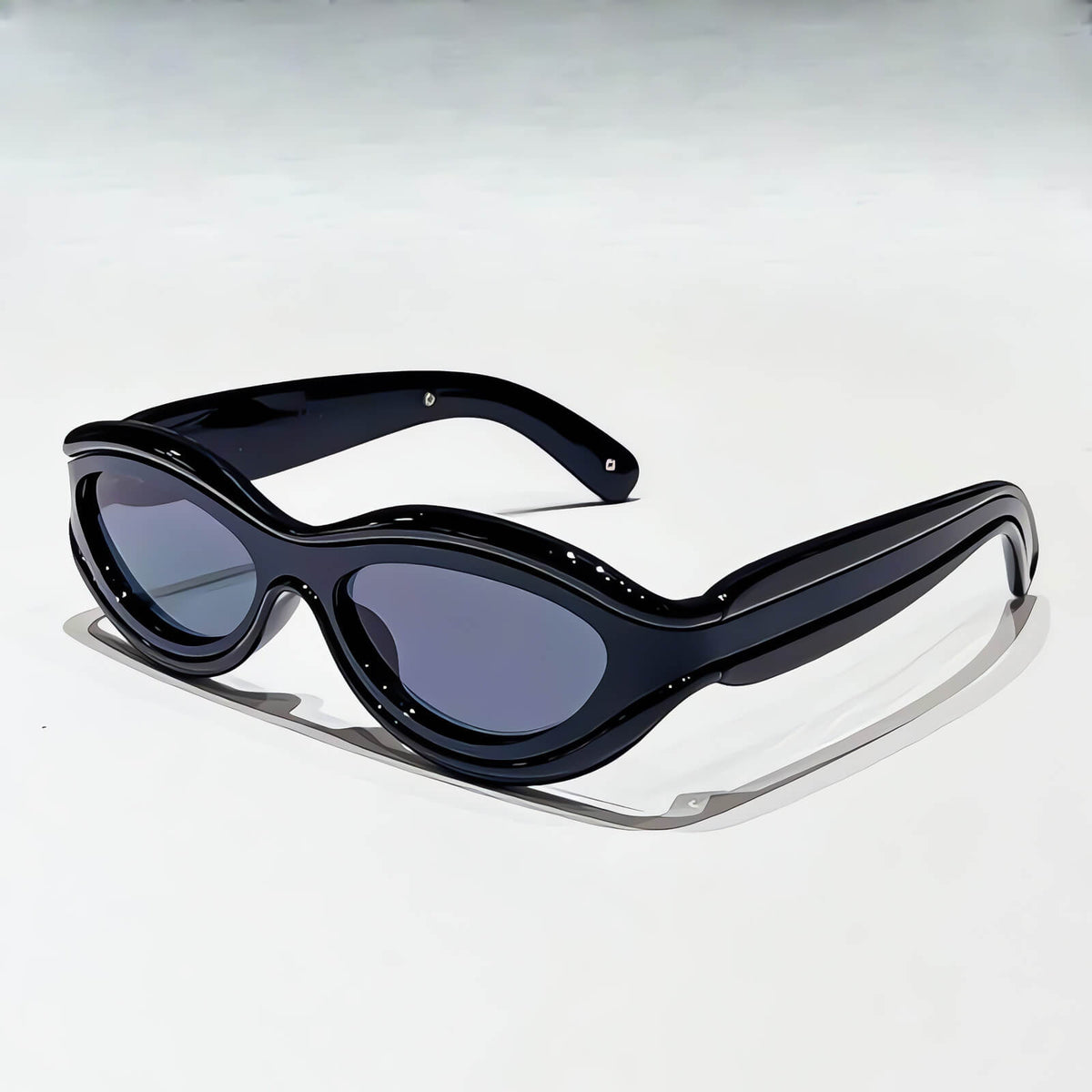 Vivienne | Milano Oval Sunglasses