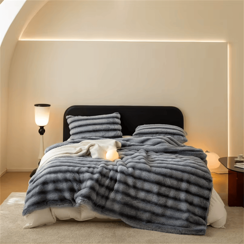 Ines | Luxe Faux Fur Home Blanket