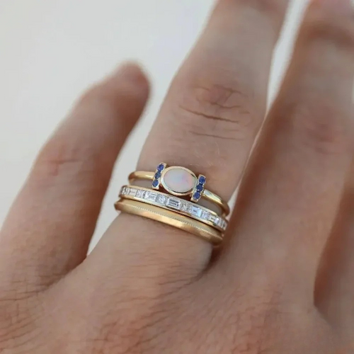 Ava | Elegant Vintage Gold Ring for Women with Opal Stone
