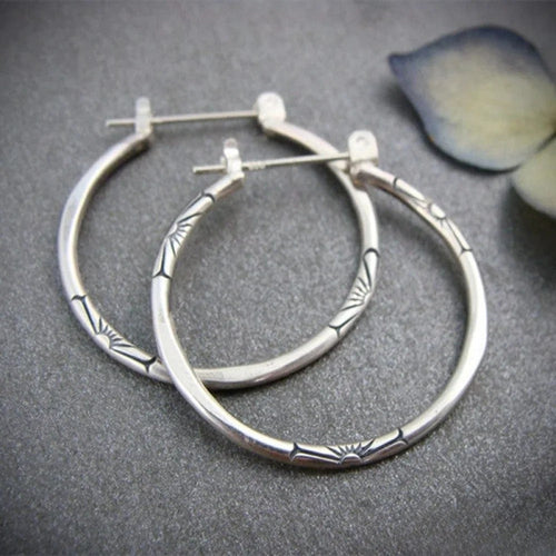 Ava | Timeless Elegant Silver Hoop Earrings