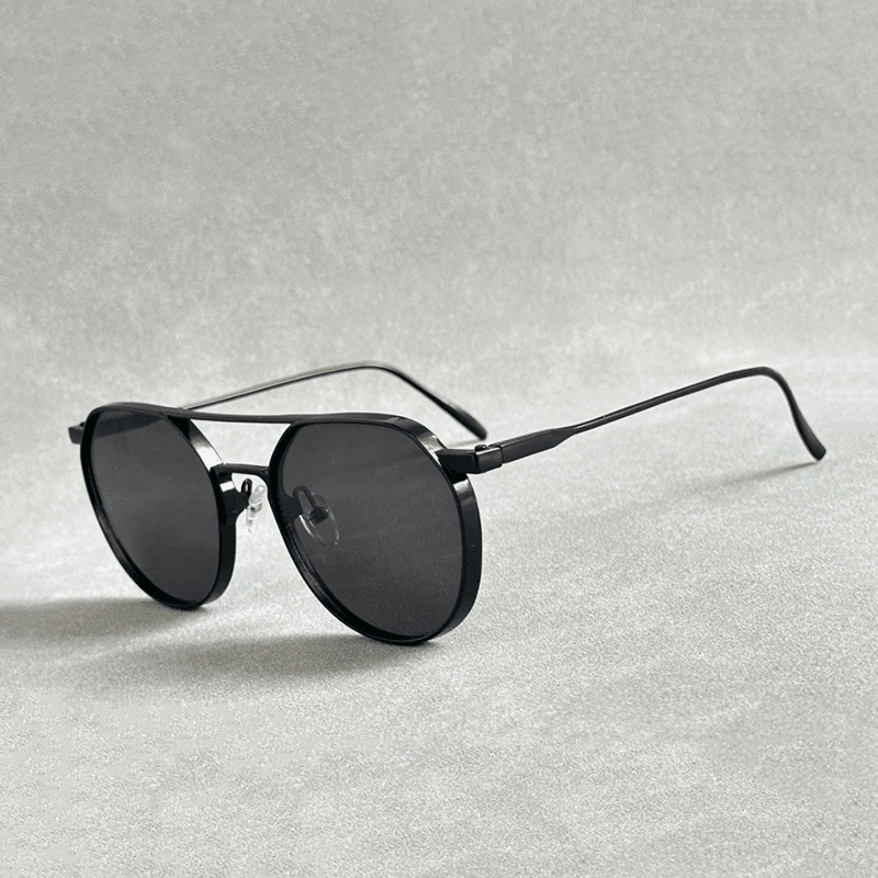 Vivienne | Chic Round Retro Shades