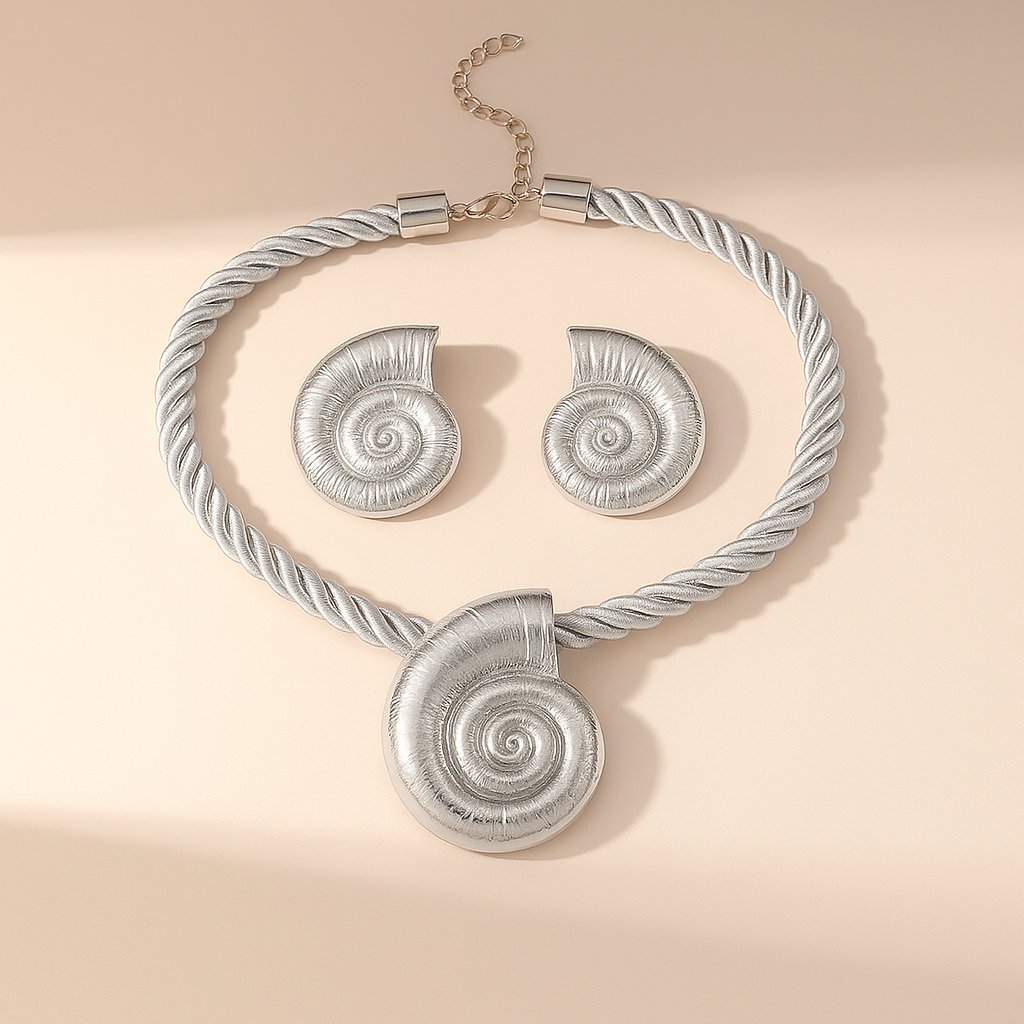 Louisa | Ocean Spiral Shell Necklace & Rope Chain Set