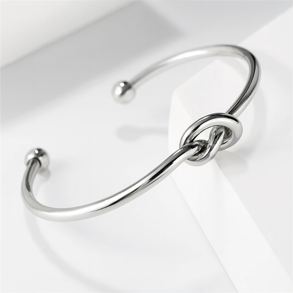 Elodie | Elegant Knot Bracelet