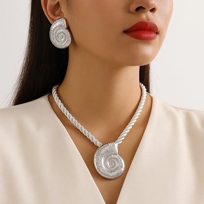 Louisa | Ocean Spiral Shell Necklace & Rope Chain Set