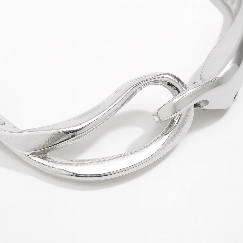 Ximena | Elegant Twist Necklace