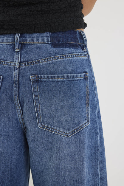 Ethan | Chic Mid Rise Barrel Jeans