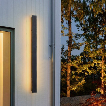 Luminara | Sleek Modern Black Metal Outdoor Wall Light Fixture