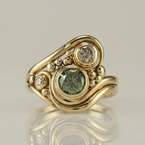 Mia | Elegant Antique Ring