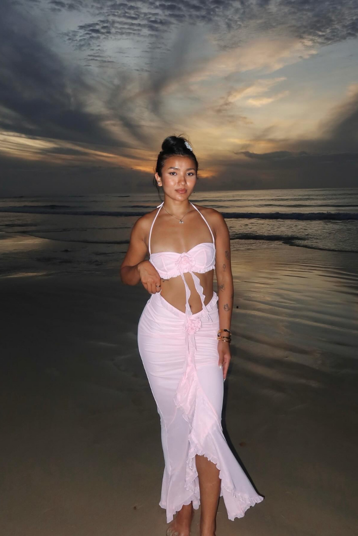 Mia | Elegant Pink Lace Beach Outfit for Weddings and Vacations