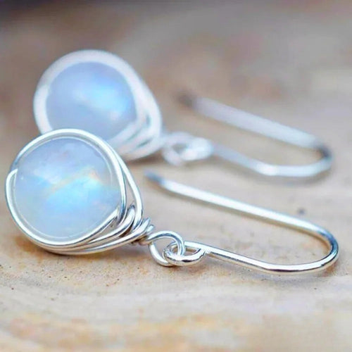 Mia | Elegant Retro Mondstein Earrings for Women