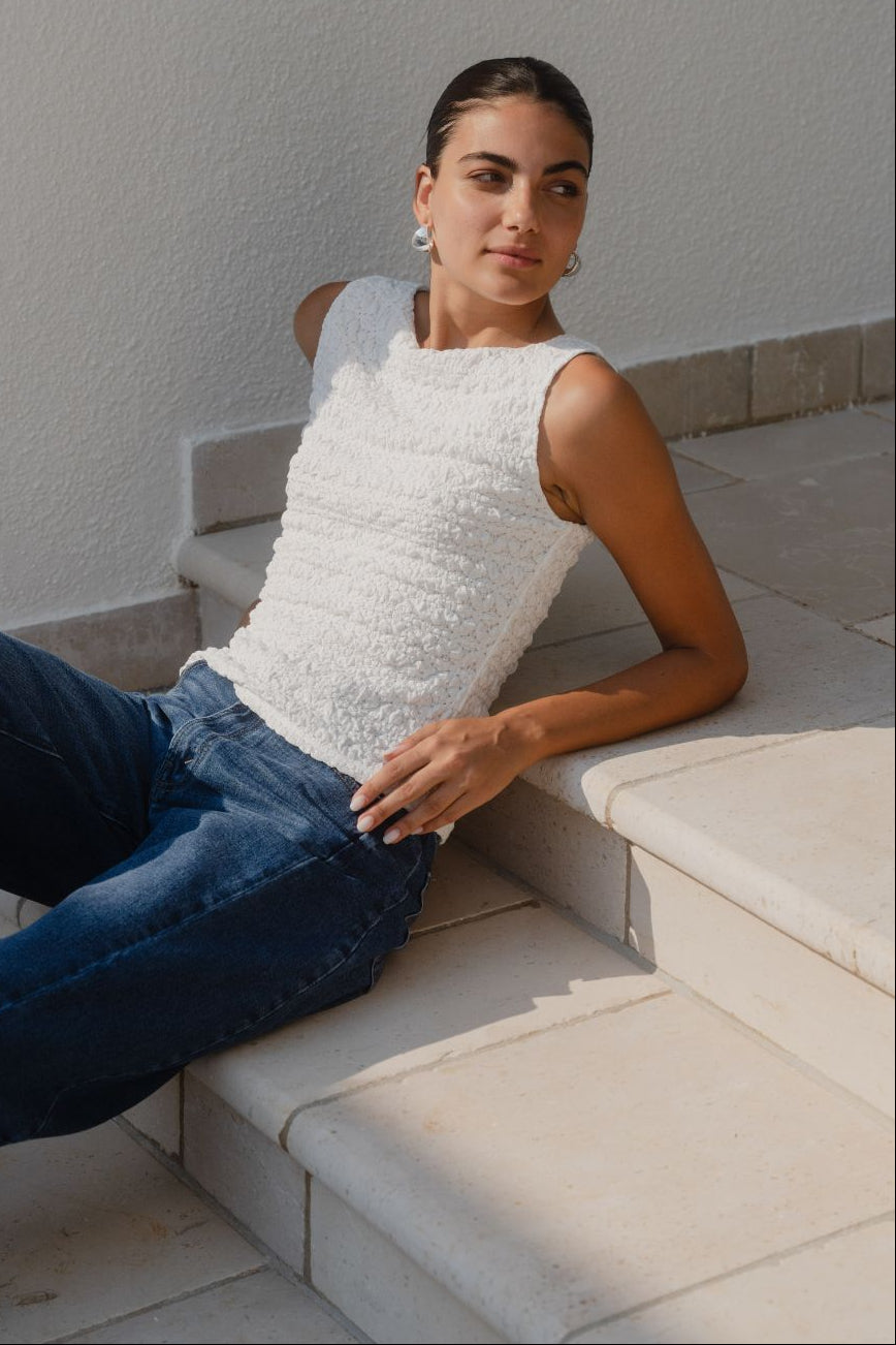 Mia | Elegant Sculpted Sleeveless Women's Top