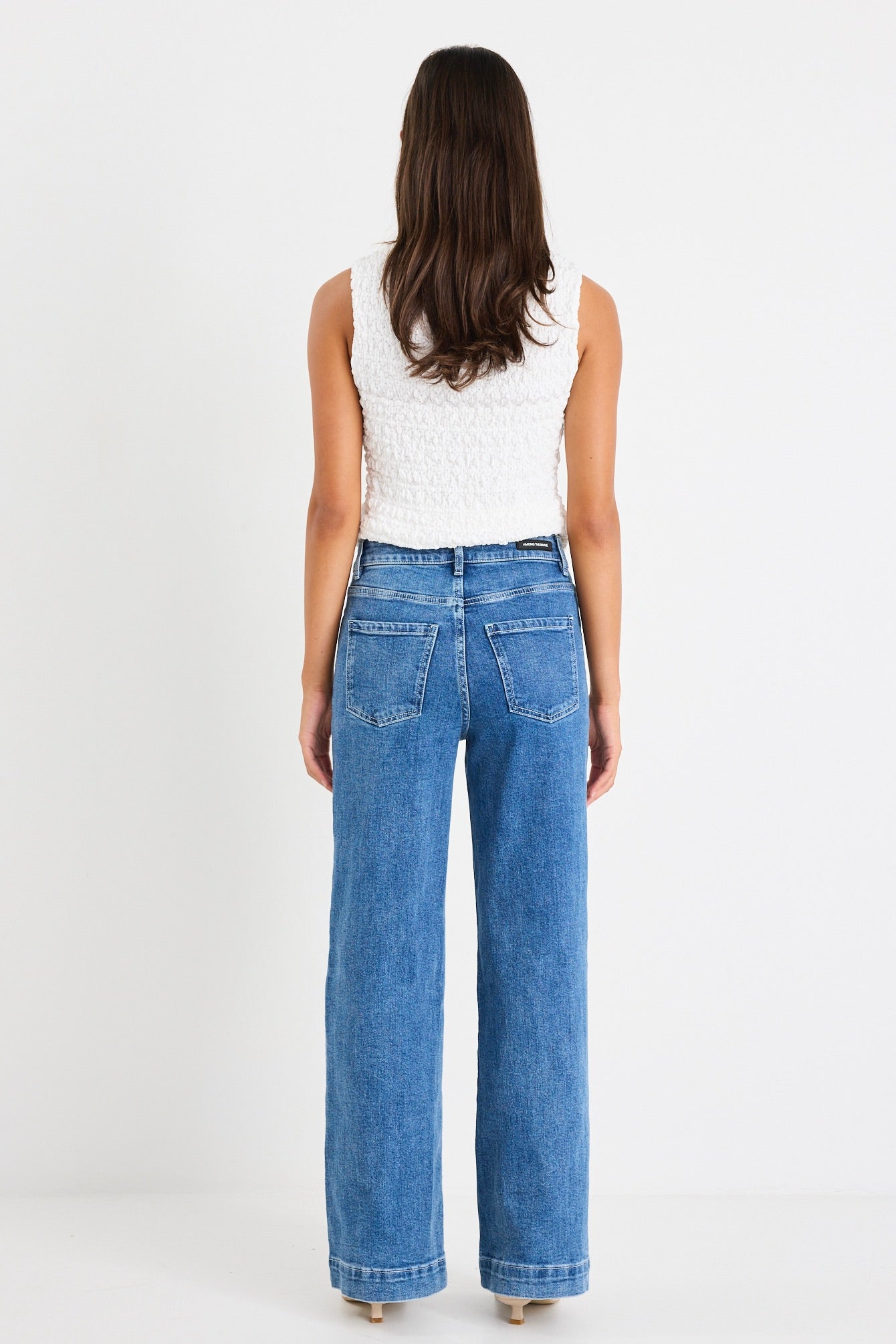 Mia | Elegant Sculpted Sleeveless Women's Top
