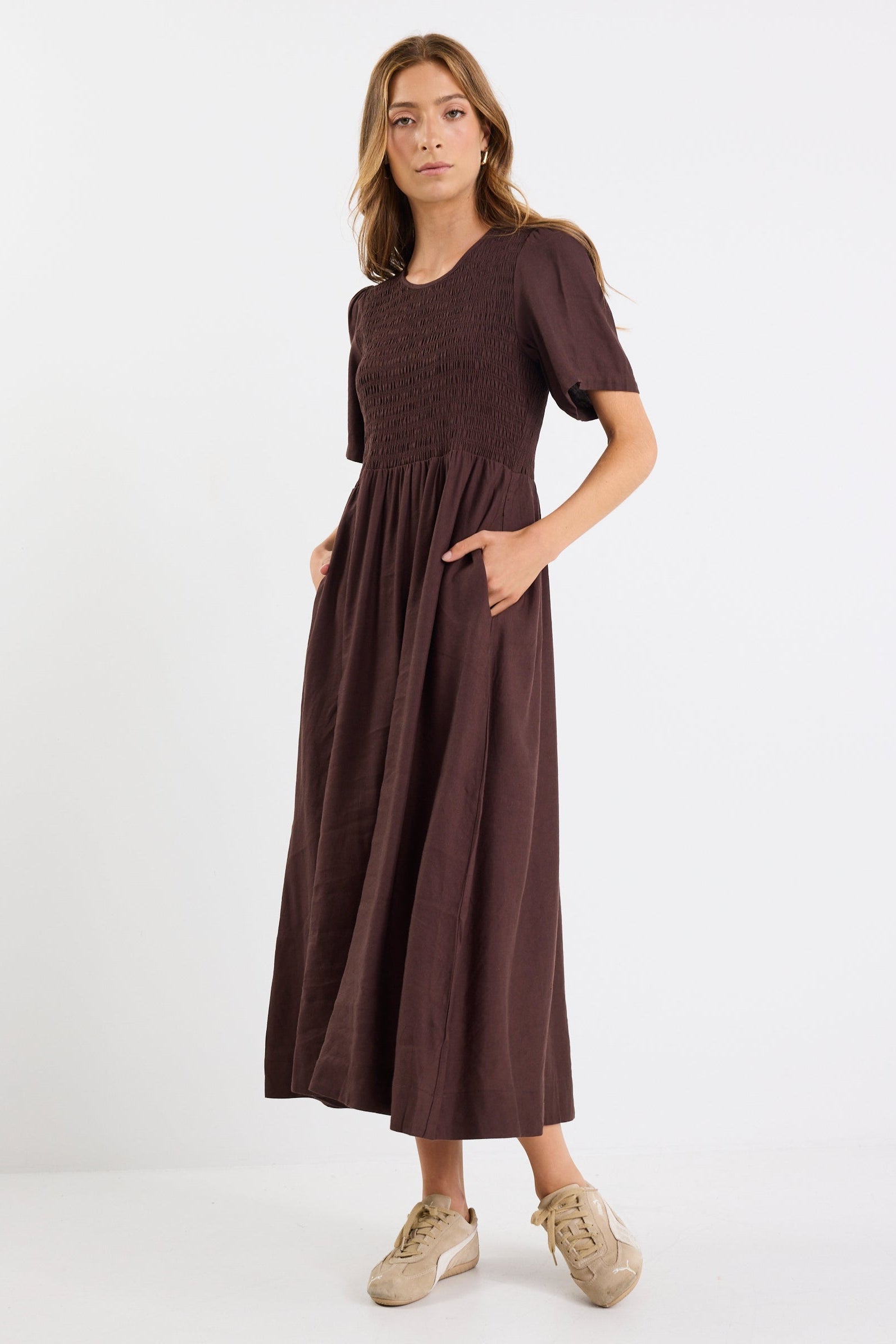 Mia | Relaxed Chocolate Midi Dress