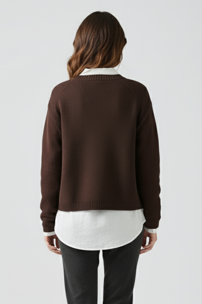 Lila | Knitted Cardigan with Round Neck and Button Front