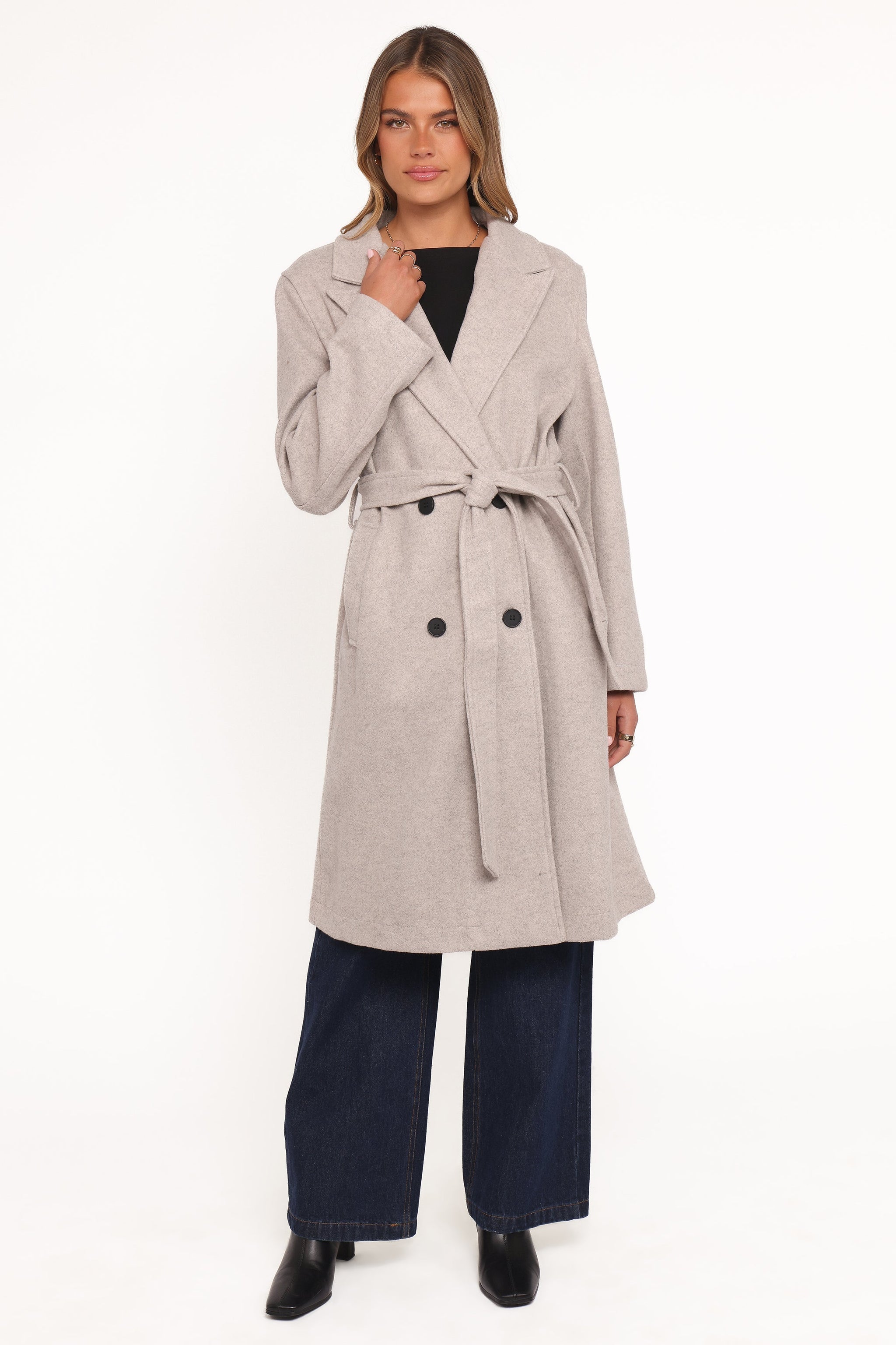 Olivia | Chic Cream Winter Coat With Fur Collar