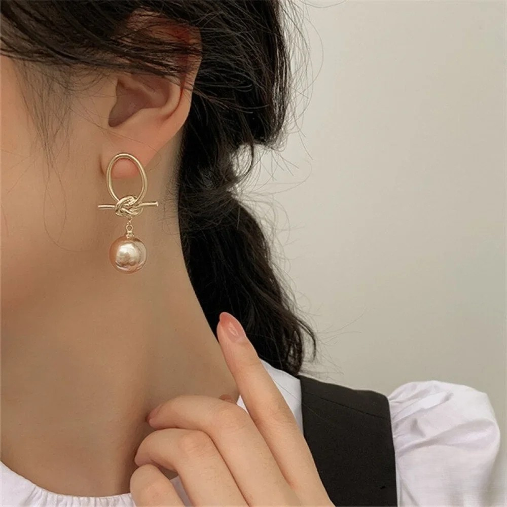 Olivia | Elegant Gold Hoop Earrings for Women