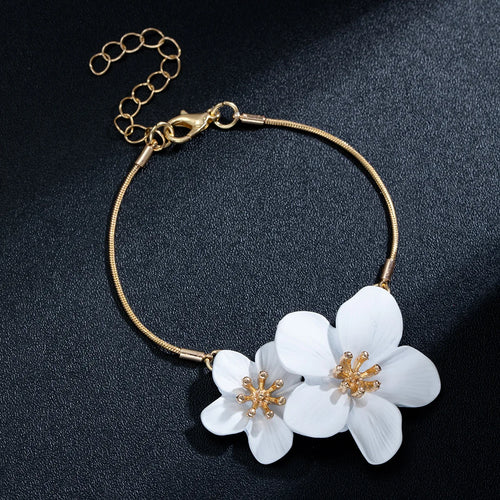 Greta | Elegant Floral Bracelet