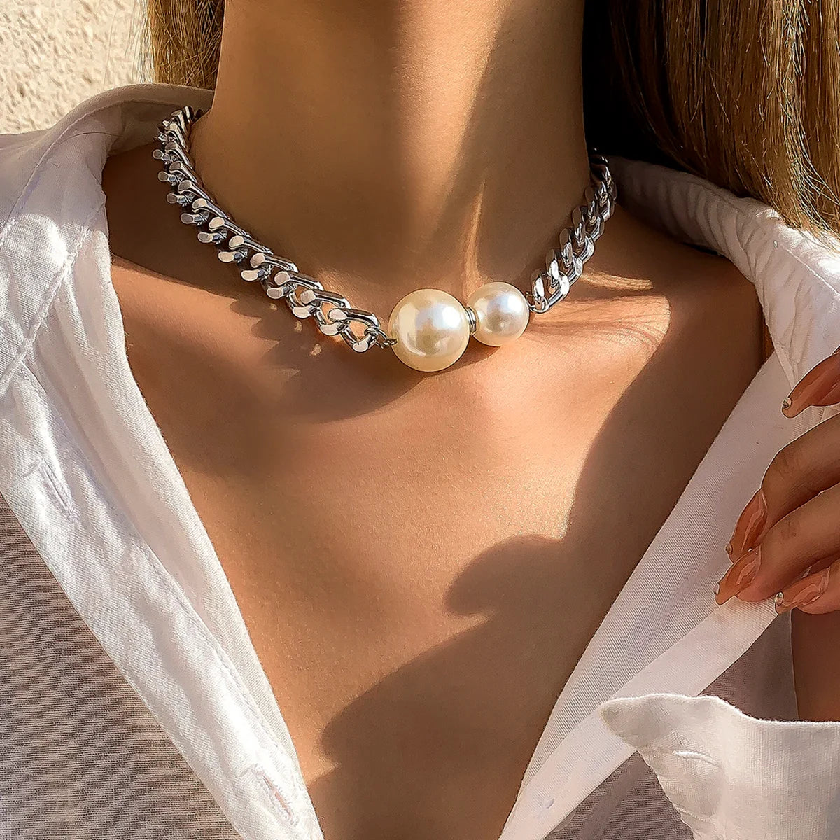 Manon | Elegant Pearl Necklace