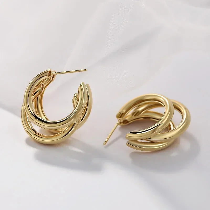 Nora | Elegant Twist Earrings