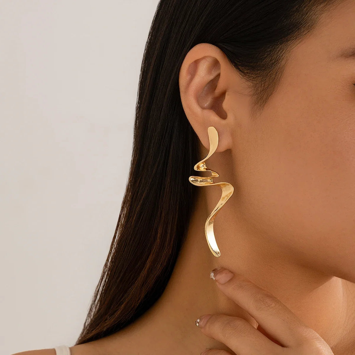 Paloma | Elegant Drop Earrings