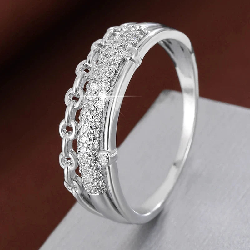Ivy | Elegant Pavé Ring