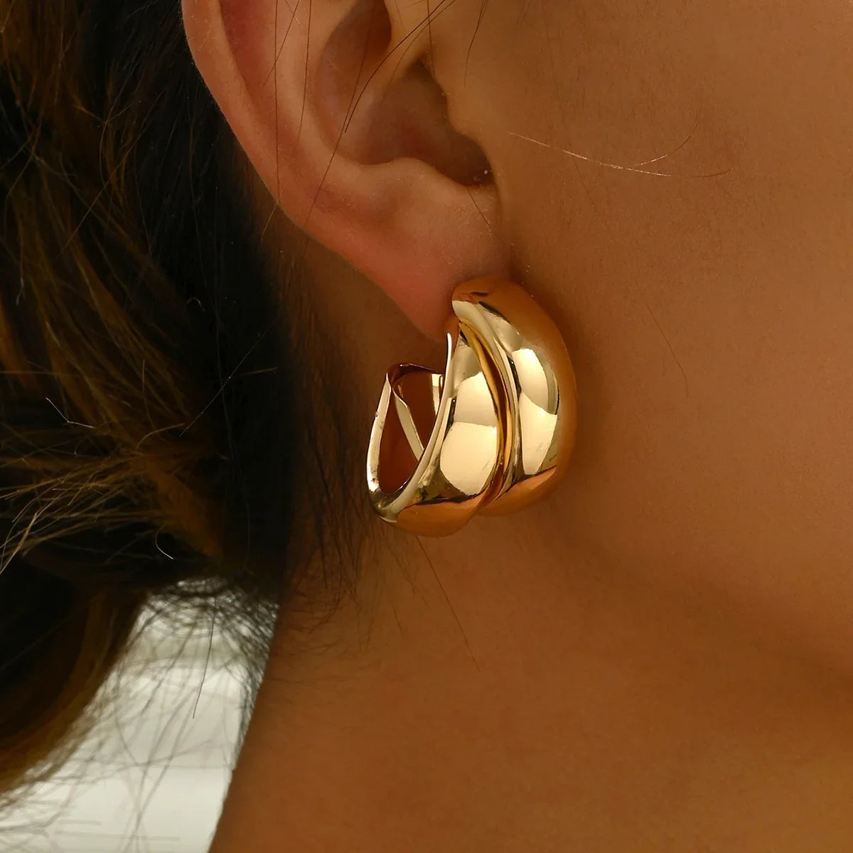 Noor | Elegant Savona Hoop Earrings