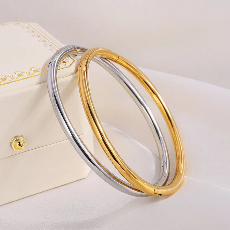 Esme | Elegant Unity Bracelet