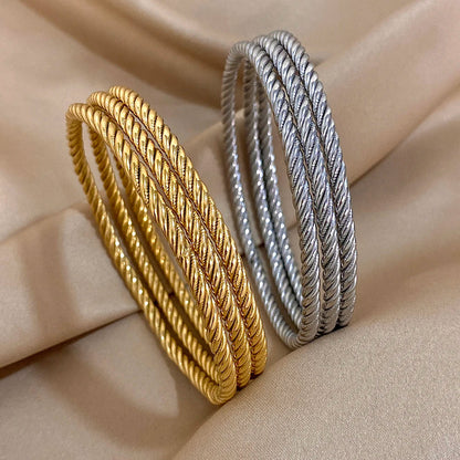 Maud | Elegant Twist Bangle