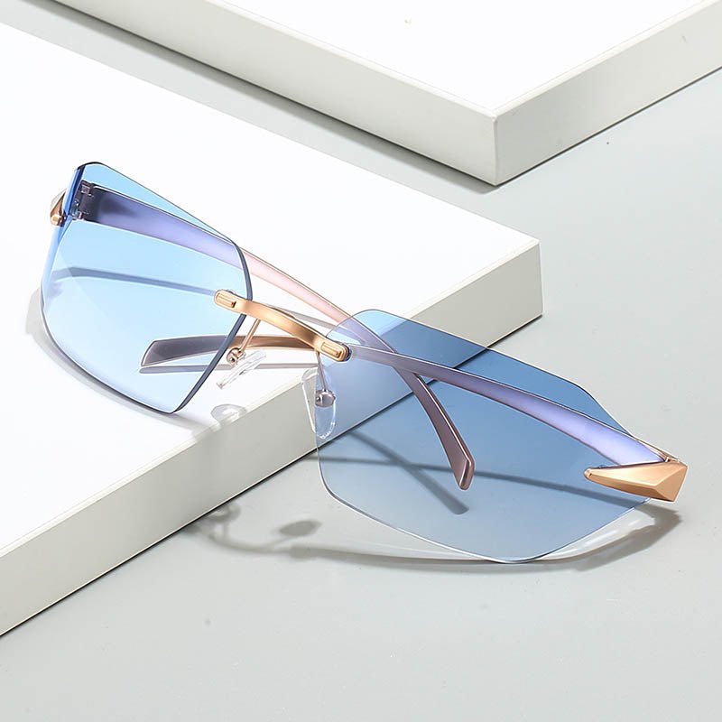Freya | Elegant Rimless Golden Sunglasses