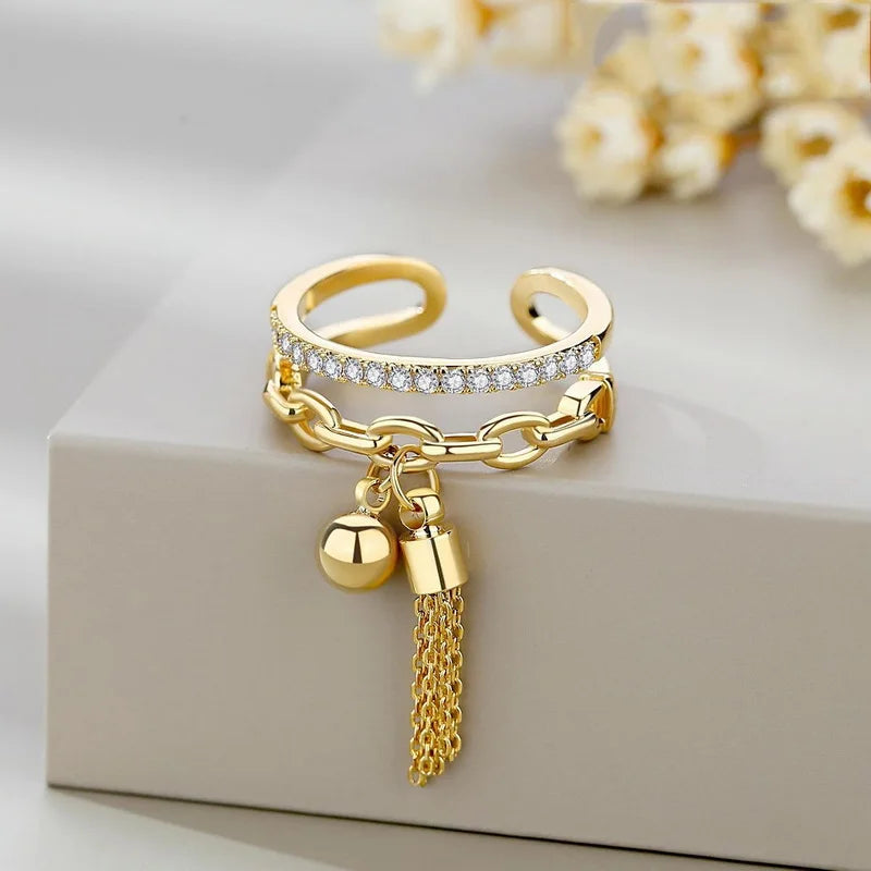 Lavinia | Elegant Cascade Ring