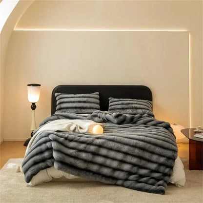Ines | Luxe Faux Fur Home Blanket
