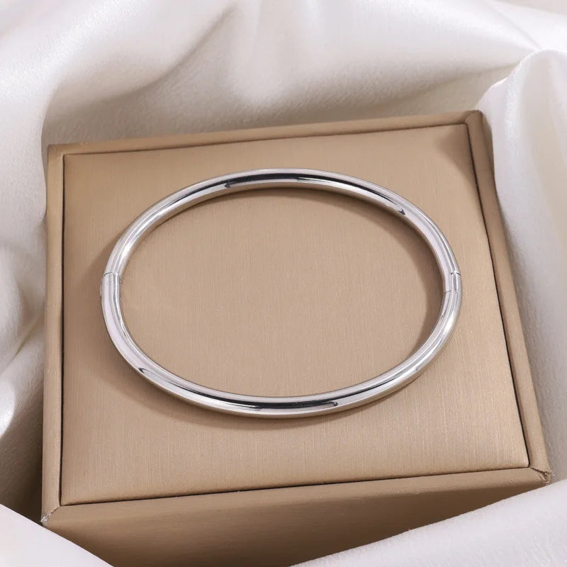 Esme | Elegant Unity Bracelet