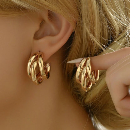 Nora | Elegant Twist Earrings