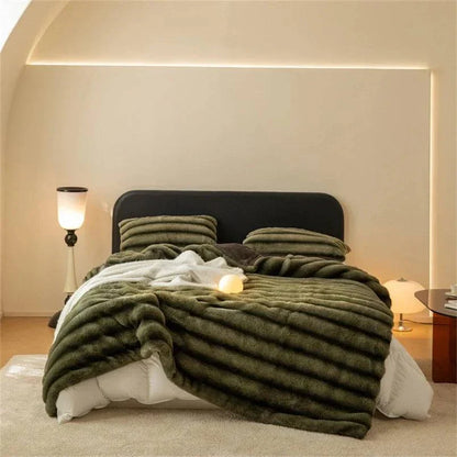 Ines | Luxe Faux Fur Home Blanket