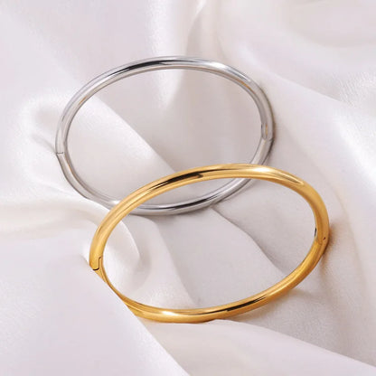 Esme | Elegant Unity Bracelet