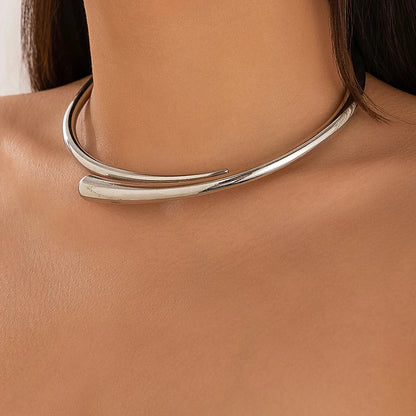 Priya | Elegant Curve Set