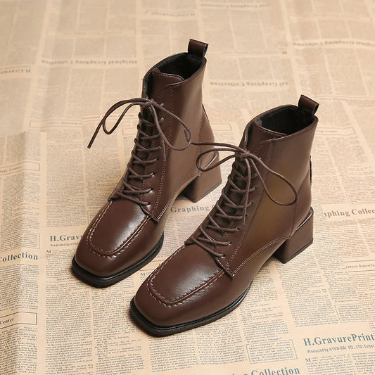 Hollis | Elegant Lace-Up Ankle Boots