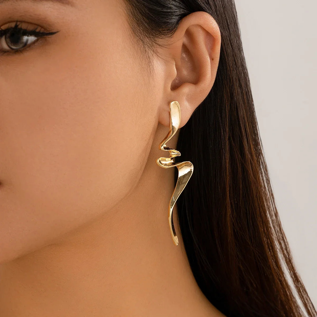 Paloma | Elegant Drop Earrings