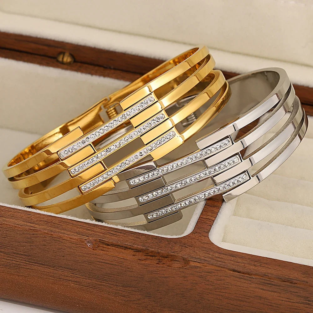 Leonie | Elegant Skyline Bracelet