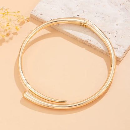 Priya | Elegant Curve Set