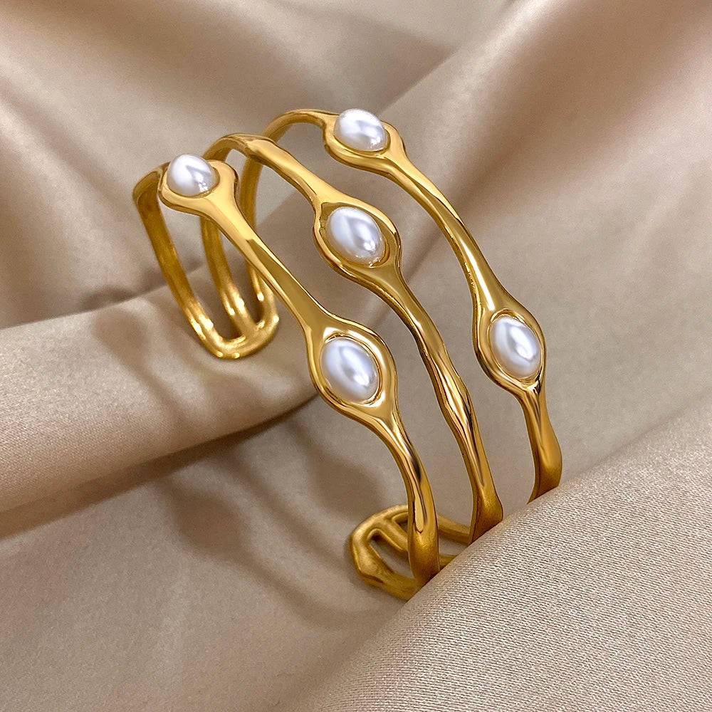 Perrine | Elegant Lustrous Bracelet