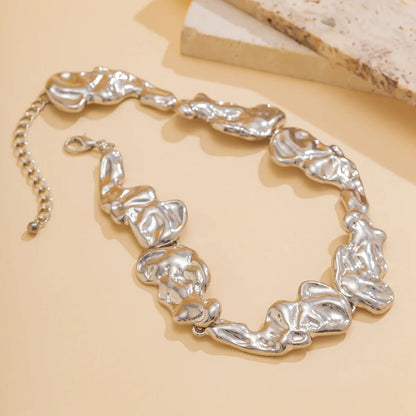 Fernanda | Elegant Aurora Necklace