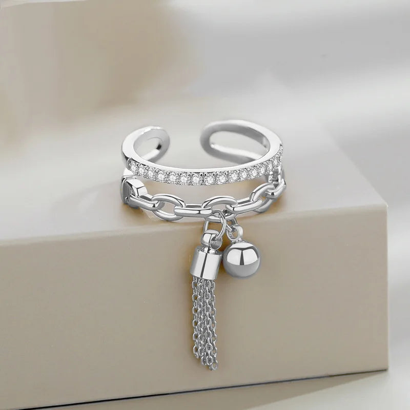 Lavinia | Elegant Cascade Ring