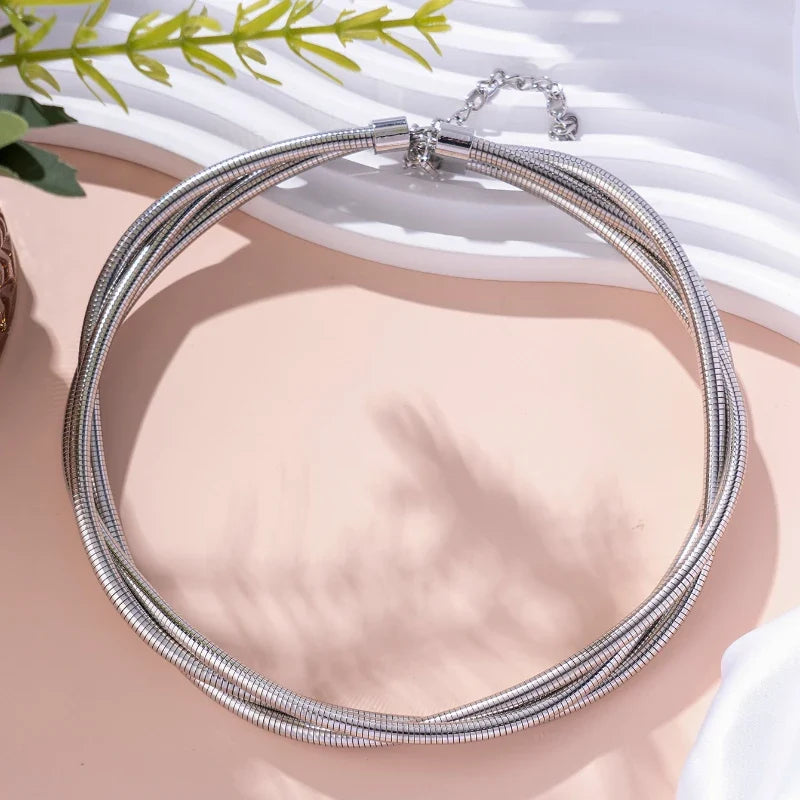 Lucille | Elegant Twist Necklace