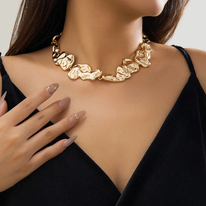 Fernanda | Elegant Aurora Necklace