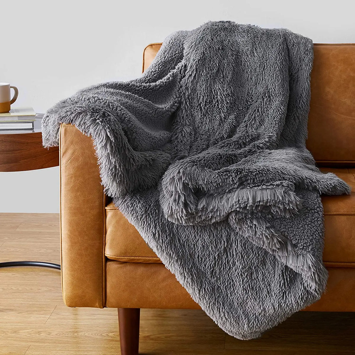 Saskia | Plush Faux Fur Throw Blanket
