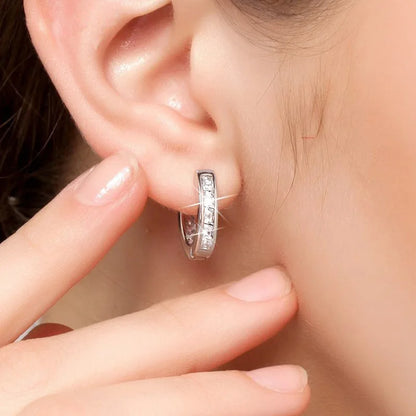 Livia | Elegant Silver Earrings