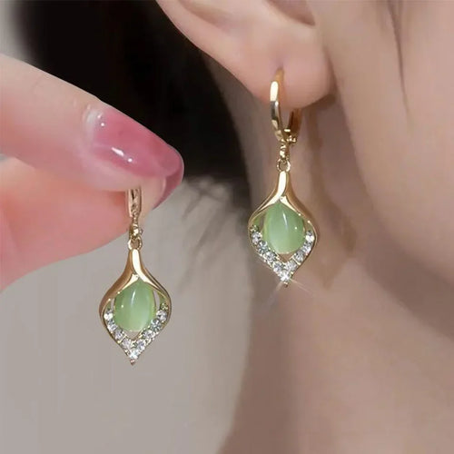 Verena | Elegant Pearl Drop Earrings